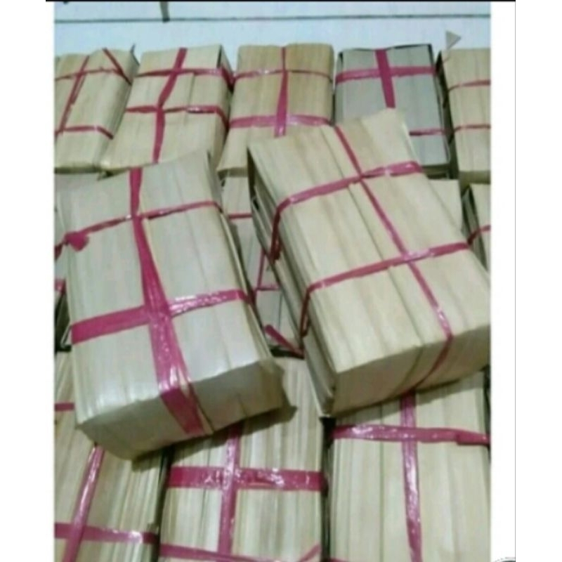 

Terasi-Belacan Udang Super Bungkus Daun Asli Pontianak 500gr