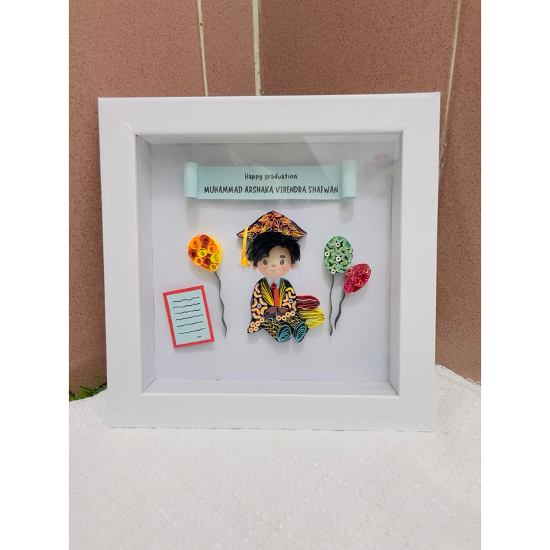 

kado wisuda custom / quilling paper / paper quilling custom / paper art / kado wisuda custom / kertas quilling