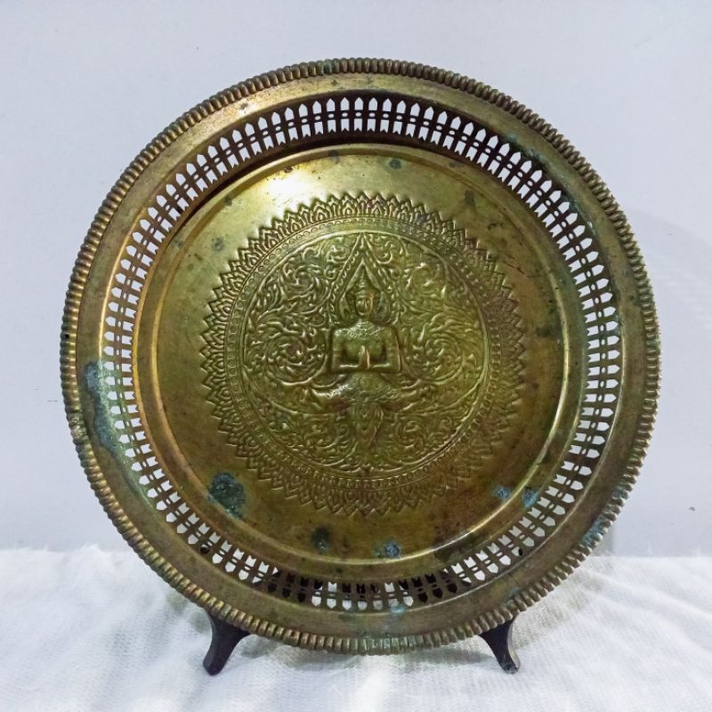 (Used) Nampan Kuningan dengan Pola Thep Phanom Antik | Antique Brass Tray