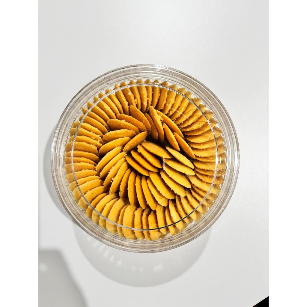 

Kue kering Lidah kucing butter