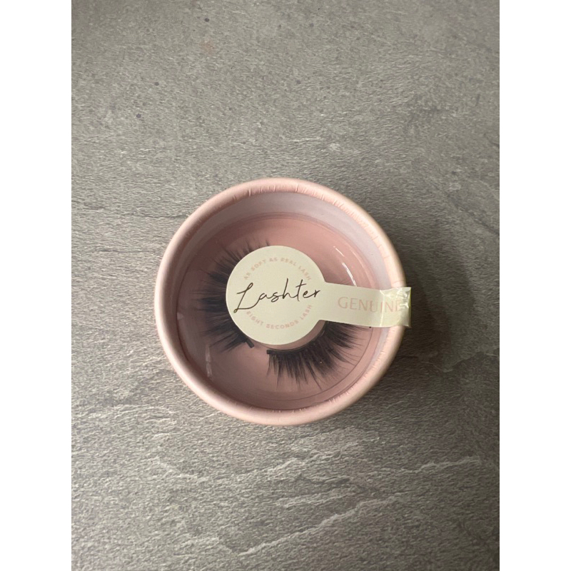 roona eyelash lashter