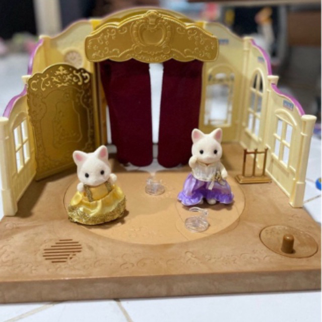 sylvanian ballet theatre minus 2 pintu + labubu earphone bag