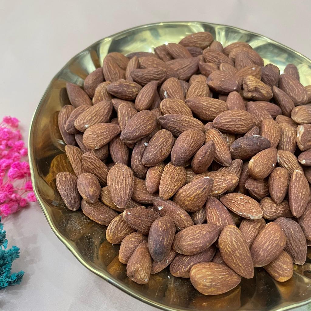 

KACANG ALMOND PANGGANG TANPA KULIT