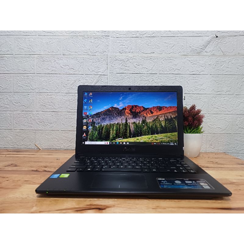 Laptop Asus Second 2Jutaan.Laptop Asus X450L,Core i5 Gen 4,Ram 4,Hdd 1Tb.Double Vga