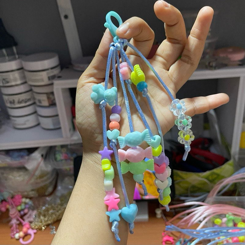 Gantungan kunci manik manik / gantungan tas manik mutiara