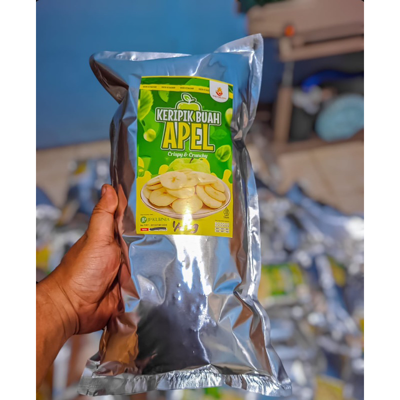 

.keripik buah apel kualitas premium gurih renyah