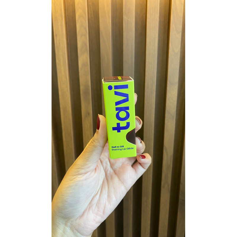 TAVI gel to oil staining lip glide TAVI LIPTINT