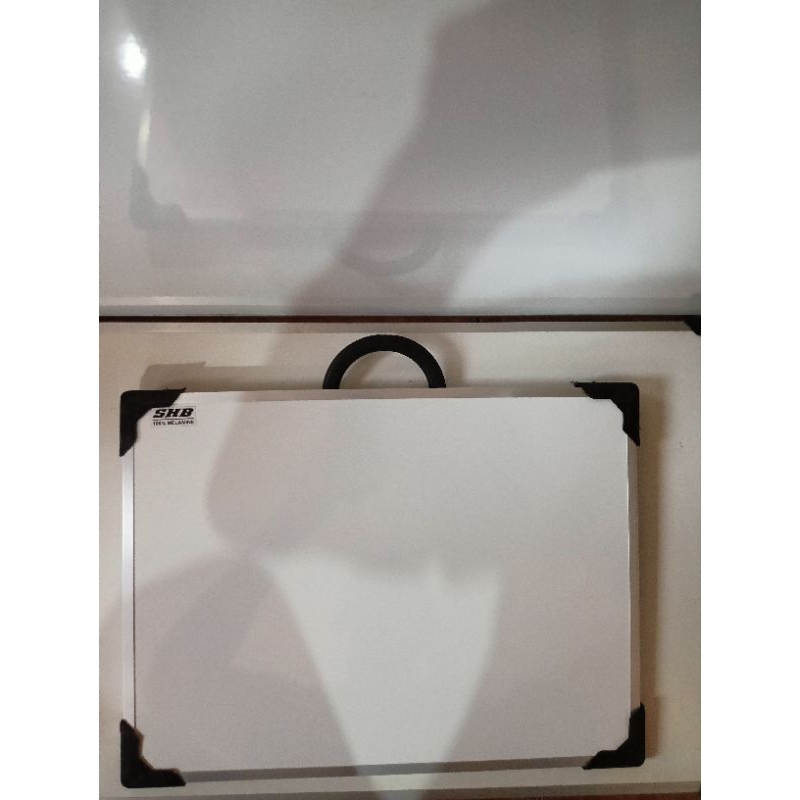 

Papan Tulis WHITE BOARD Mini Dual Pungsi Untuk Spidol Dan Kapur