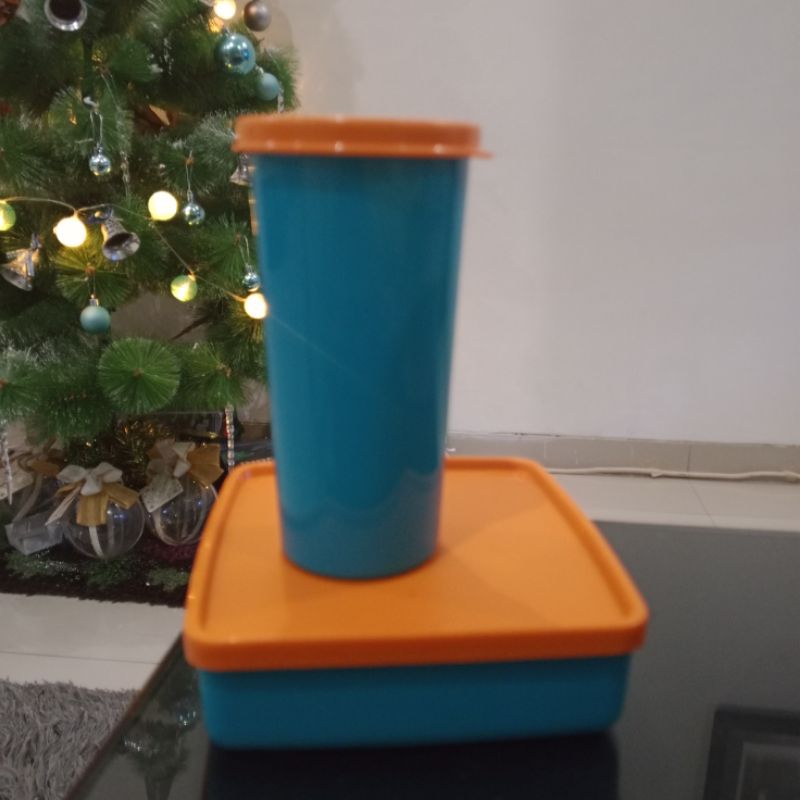 Tupperware set bekal(tempat Snack dan botol minum)