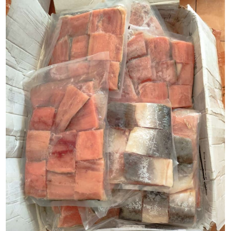 

Salmon Cube Vacum 500gr best seller poll