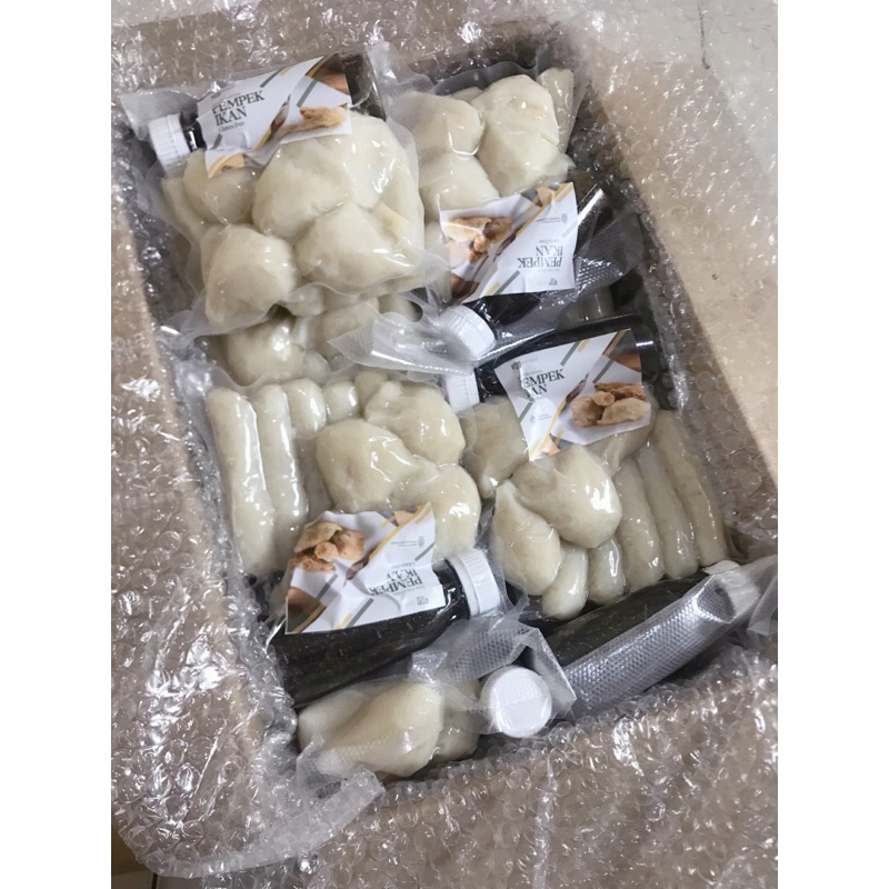 

Pempek Ikan Palembang (Paket B)