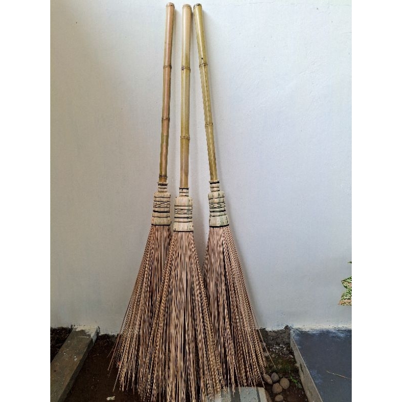 SAPU HALAMAN LIDI PUTIH | SAPU HALAMAN LIDI HITAM | SAPU TAMAN | SAPU PAVING | SAPU LIDI PREMIUM | S