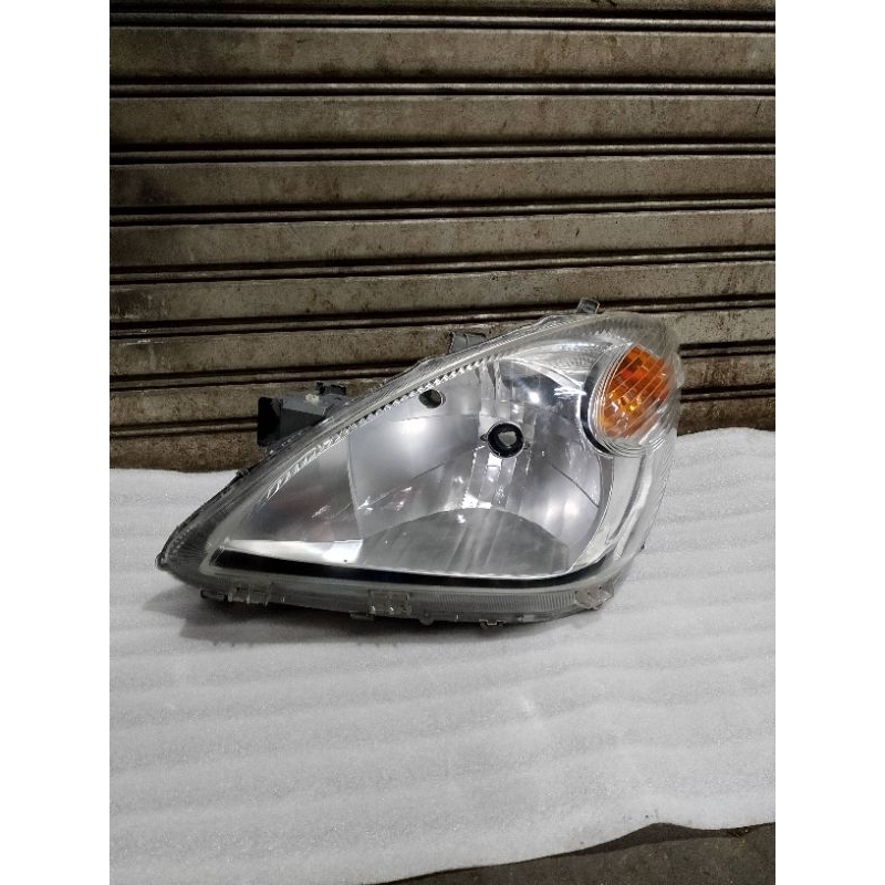 headlamp Avanza Xenia tahun 2007-2010 original kiri