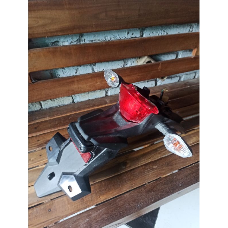 spakbor belakang crf ori