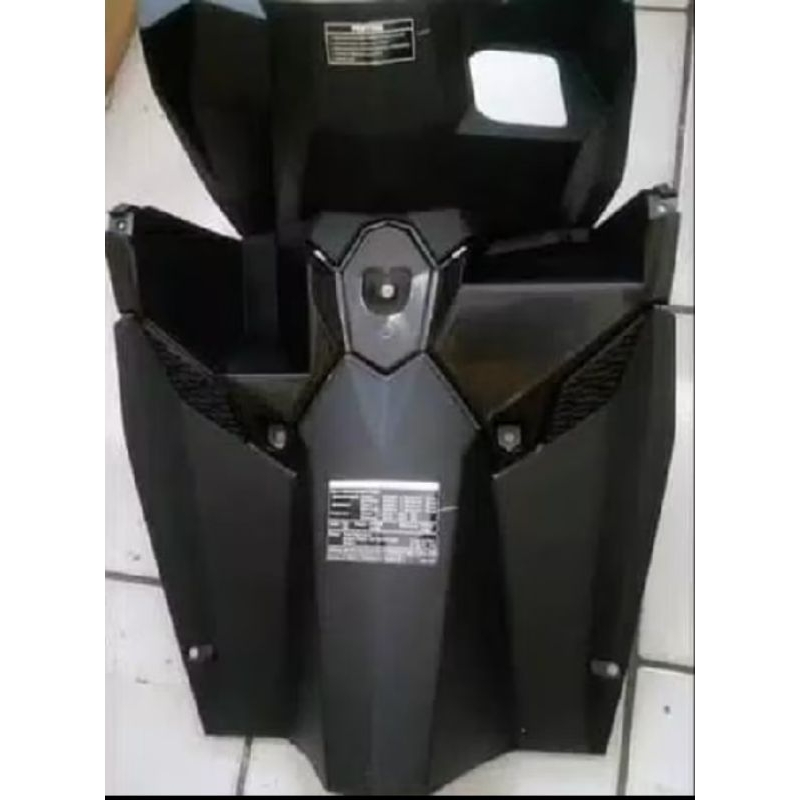 legshiel kunci dek dashboard Vario 125/150 LED old 2015-2017