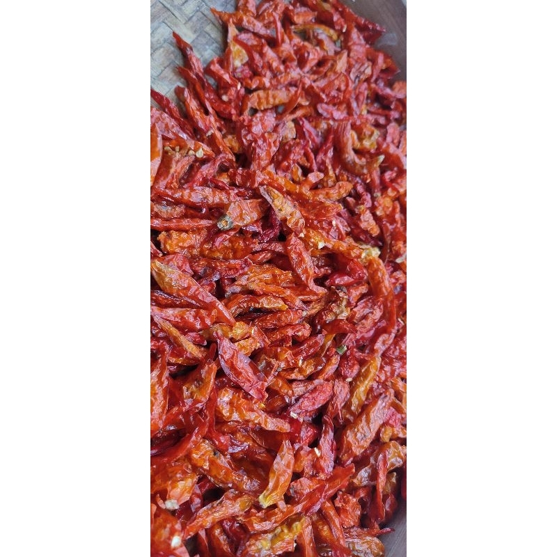 

cabai keringutuh/cabe kering100gram( ready stok)