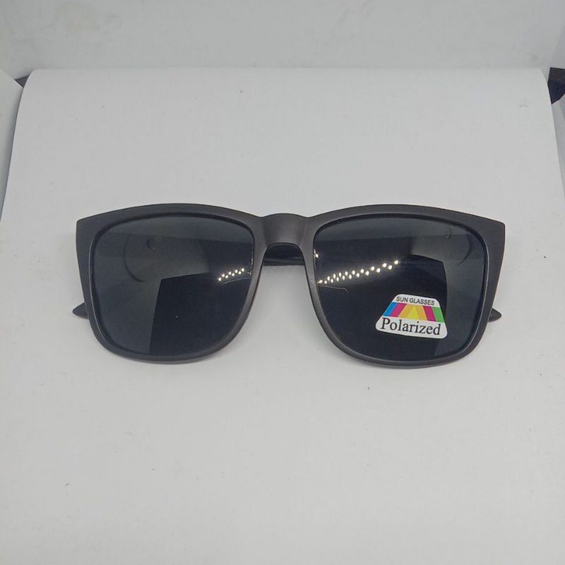 Kacamata Gaya Rb°Space Lensa Polarized Warna Hitam Doff
