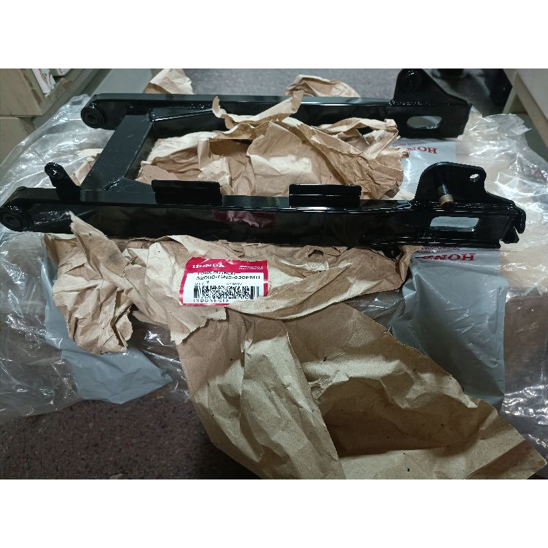 Swing Arm Lengan Ayun Capit Astrea Grand Impressa Legenda Original AHM Stock Lawas