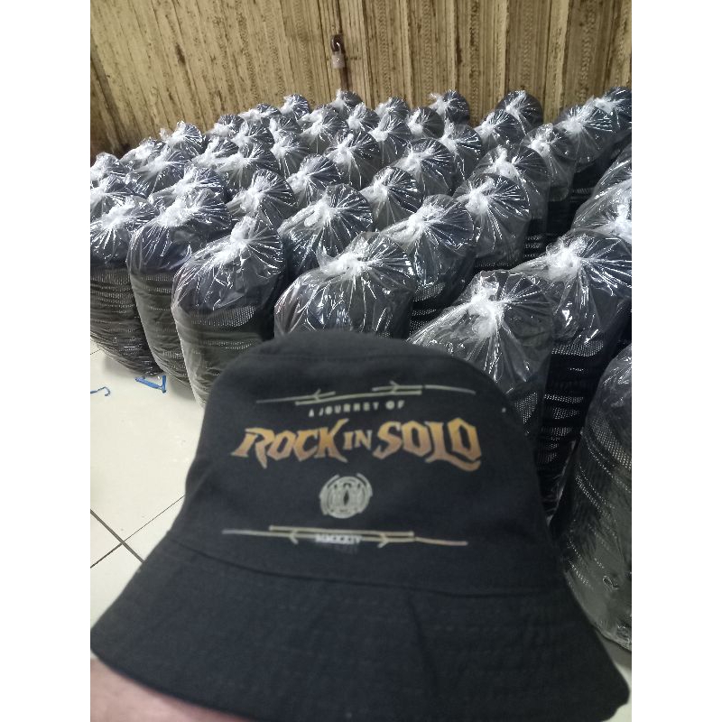 Topi Rock In Solo Hitam