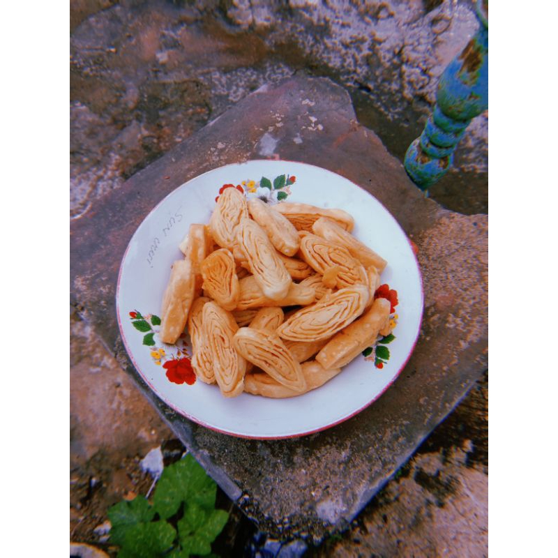 

Karica Lipat ( Camilan Ringan )