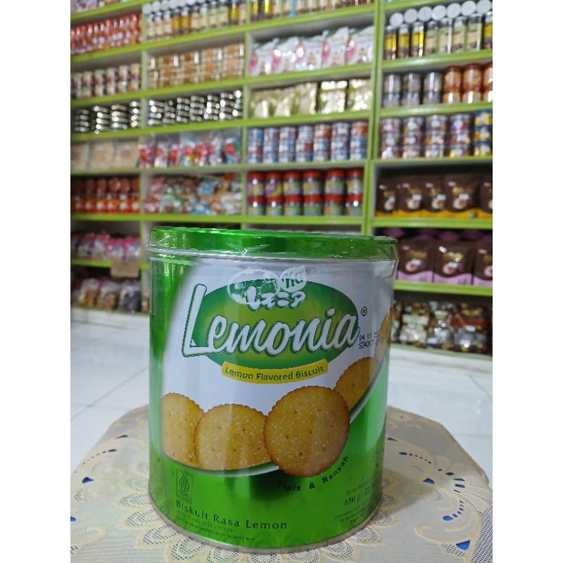 

Lemonia cookies kaleng 650g