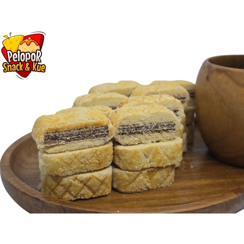 

kue wafer gulung coklat/wafer roll/kue lebaran/kue enak premium 250gram