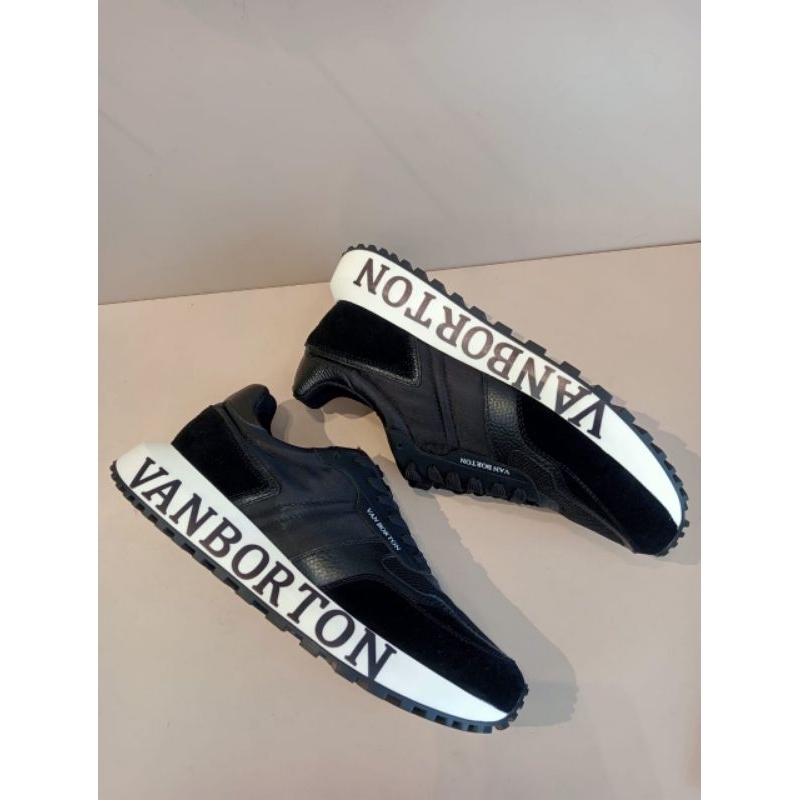 SEPATU VAN BORTON PRIA ORI VB01
