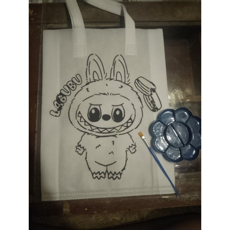 

Tas lukis Spunbond karakter Labubu