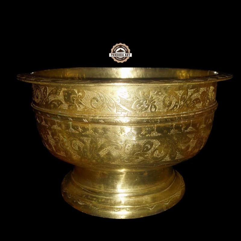 Bokor kuningan ukir lawas size BESAR ( B776 )