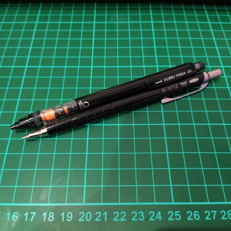 

2 IN 1 - Pentel ORENZ 0.3 mm + Uni Kuru Toga Pipe Slide 0.5 mm Second - Mechanical Pencil