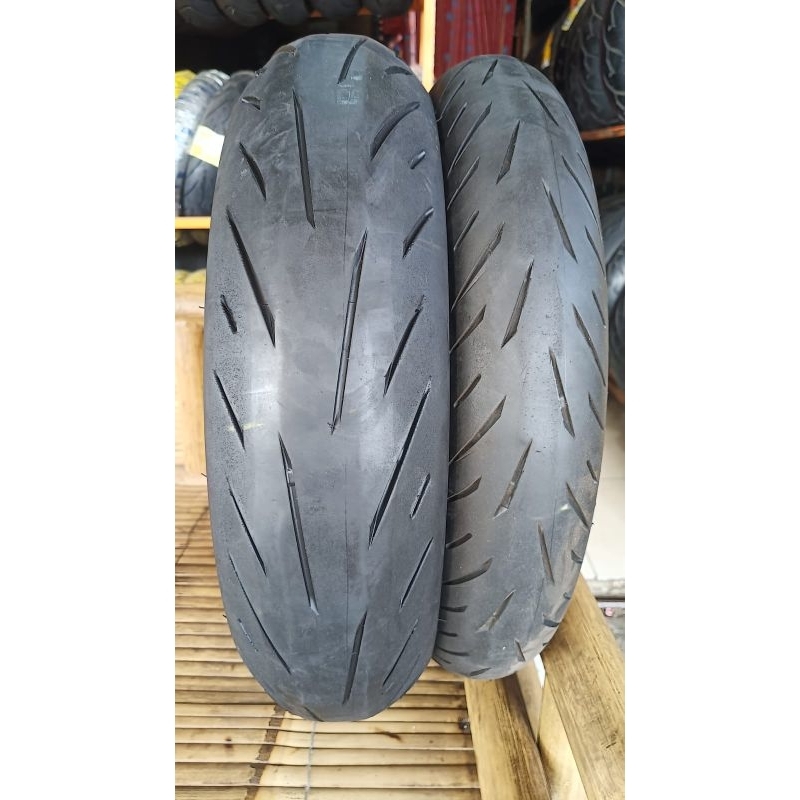 battlax hypersport s22 140/70-110/70-17
