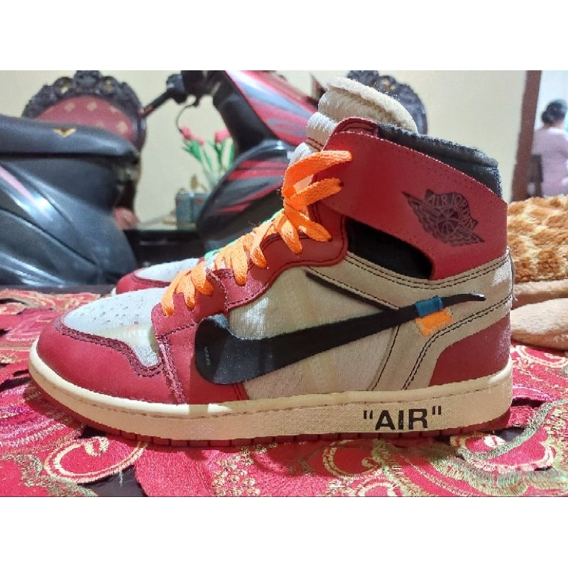 Sepatu AJ 1 Retro High Off-White Chicago