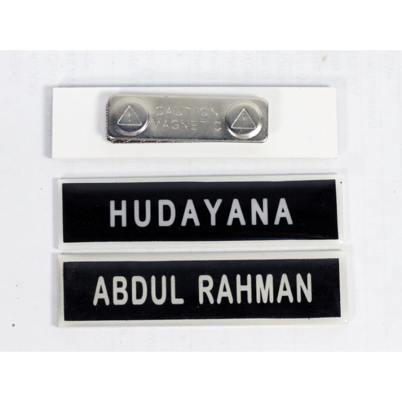 

Nama dada akrilik Peniti / Maghnet COD