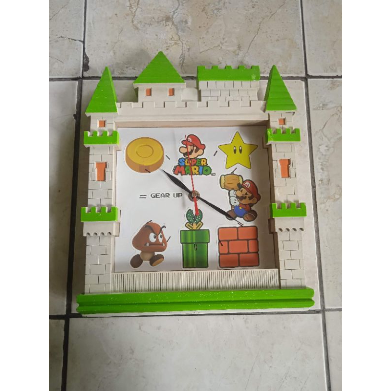 jam dinding Mario bross bekas normal