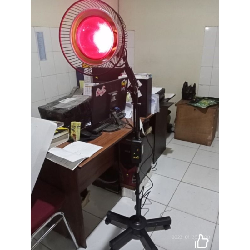 Lampu infrared standing Corona CQ-88