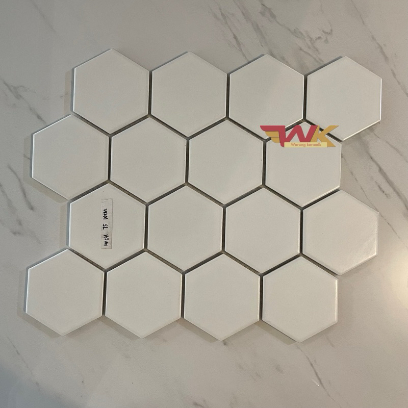 Keramik Mosaic Hexagonal Putih 33x28cm / keramik mosaic / keramik hexagonal / keramik unik / keramik