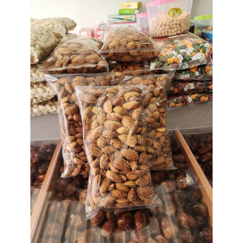 

kacang almond kulit 500gram