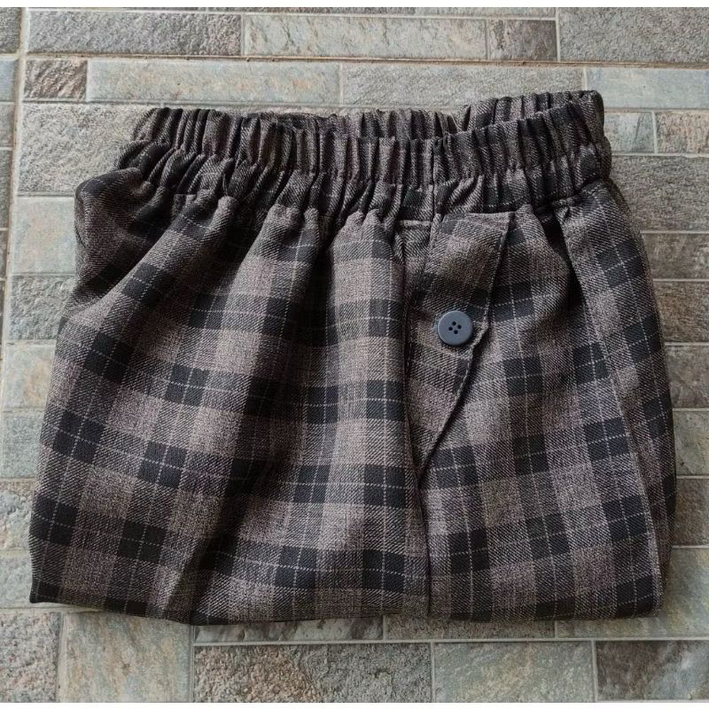 Celana tartan wanita//celana kotak-kotak//kain import tebal
