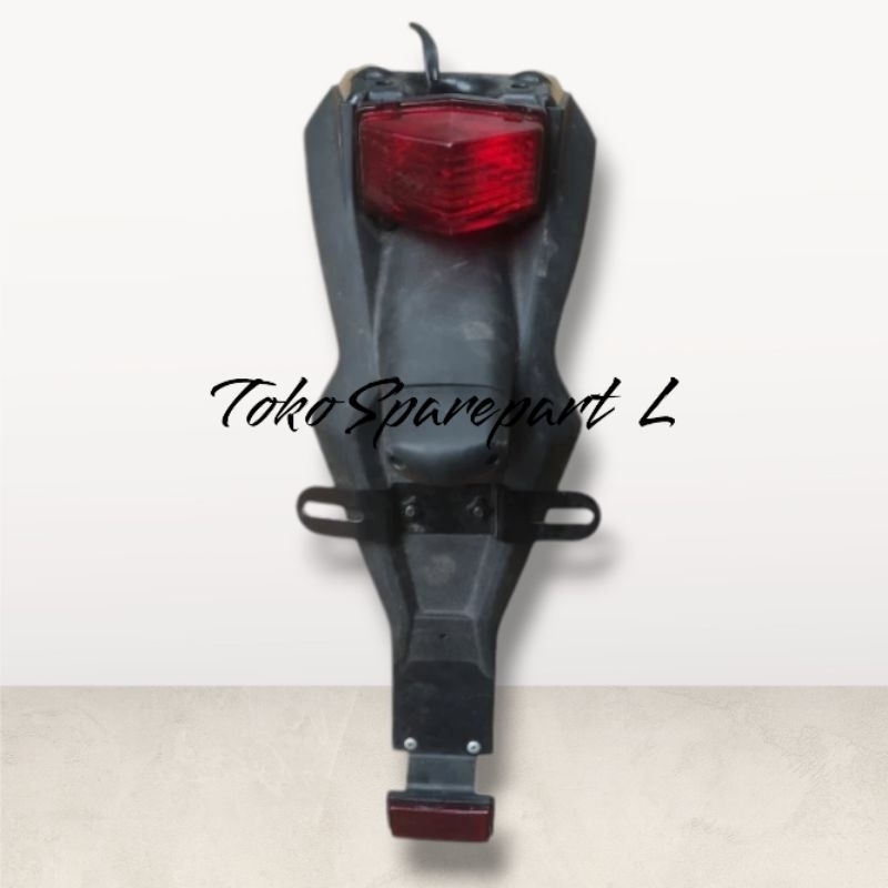 Spakbor Plus Stop Lamp Lampu Belakang Lengkap Kawasaki KLX 150S D-Tracker Asli Original KGP