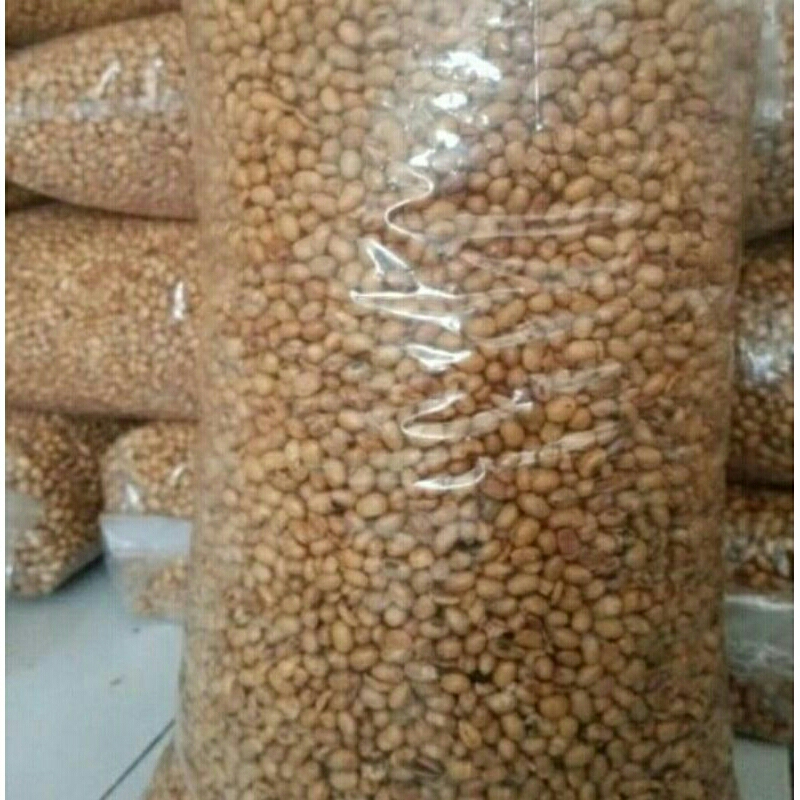

kacang kedelai goreng..Tinggal pake gratis 1 gelas cantik