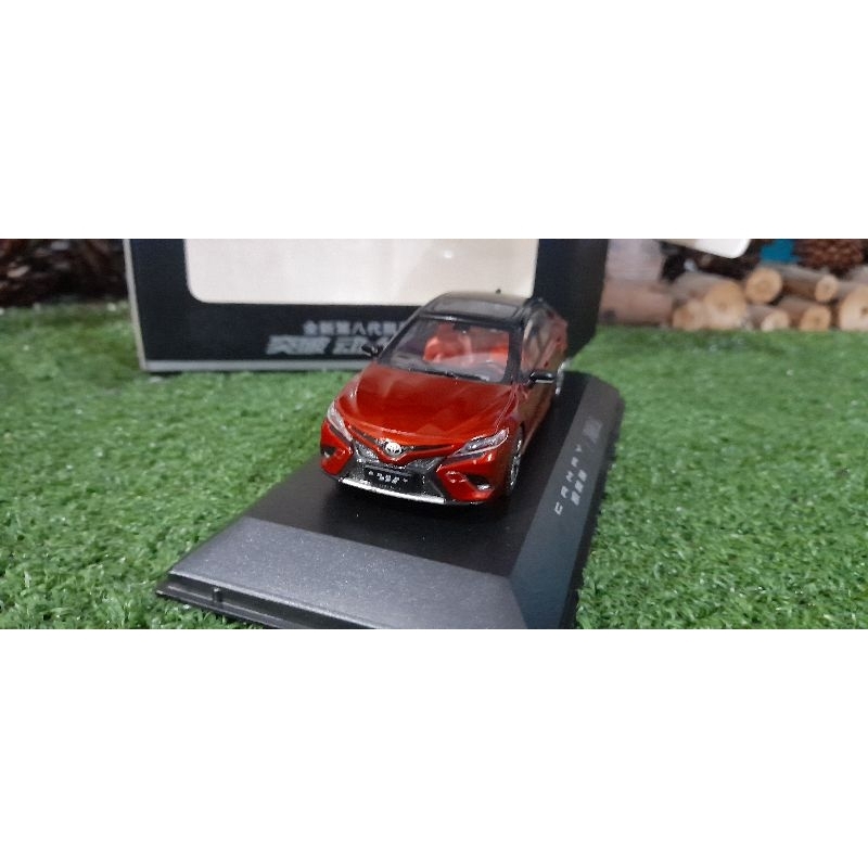 Diecast Miniatur Toyota Camry 2019 Sport skala 1:43
