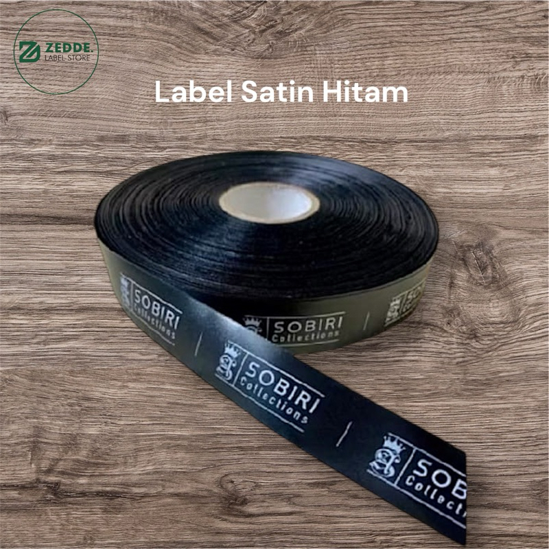 ( 1 Roll 160meter Label Satin Hitam FREE DESIGN) Label Satin Merk Baju Murah 1,3cm x 160meter