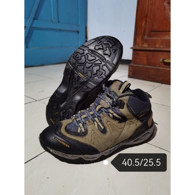 Sepatu Hiking Prospecs 40.5/25.5