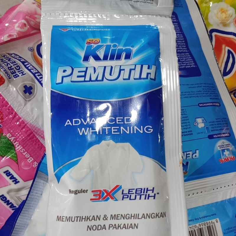 Soklin pemutih sachet, isi 6 pcs