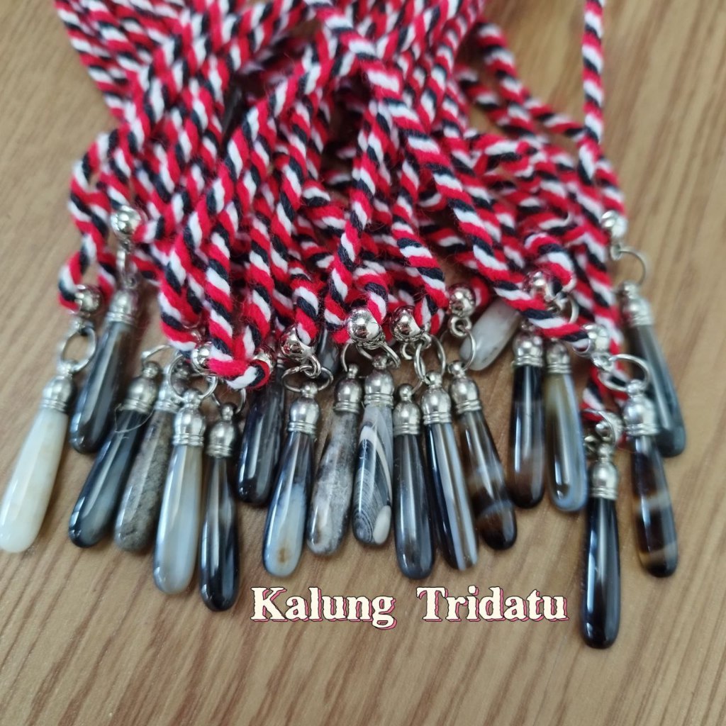 Kalung Aksesoris Wanita dan Pria TRIDATU OM KARA BALI