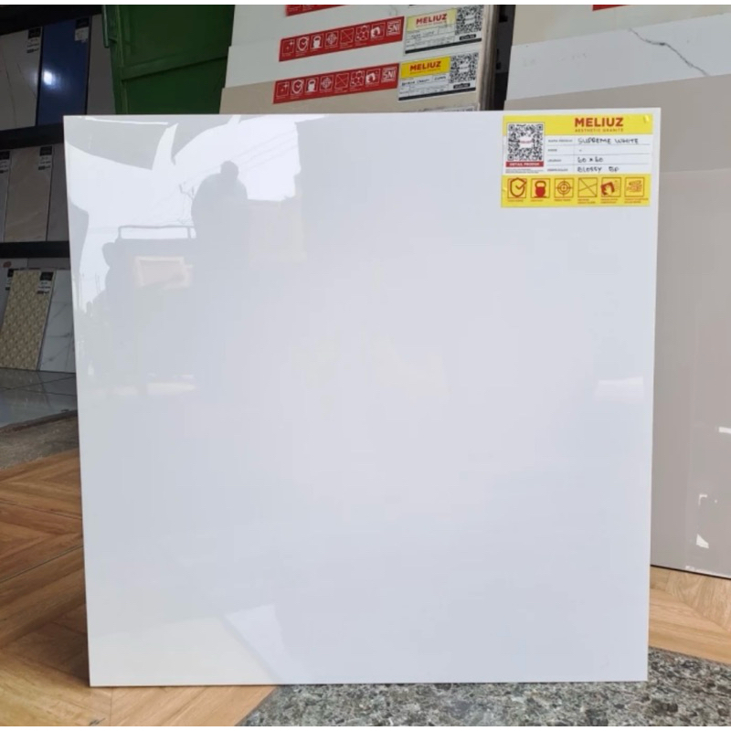 GRANITE LANTAI MELIUZ 60x60cm Supreme white
