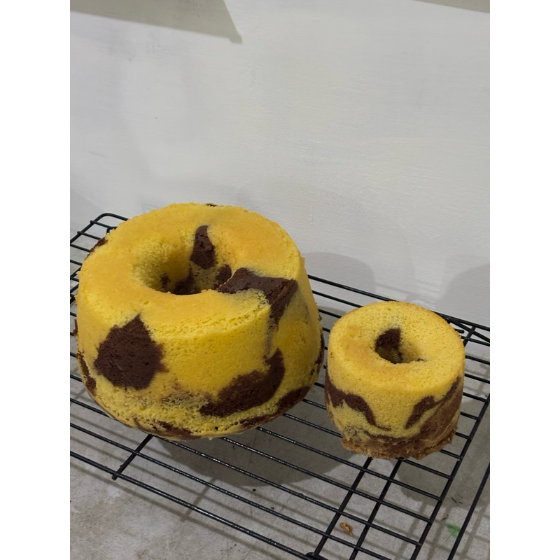 

MARBLE CAKE-Marble Cake Premium – Lembut, Wangi (Ukuran 10cm & 20cm)