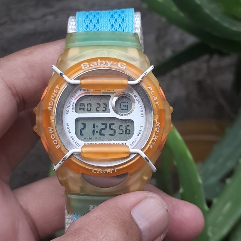 Jam tangan original Casio Baby G BGX 110 Digital