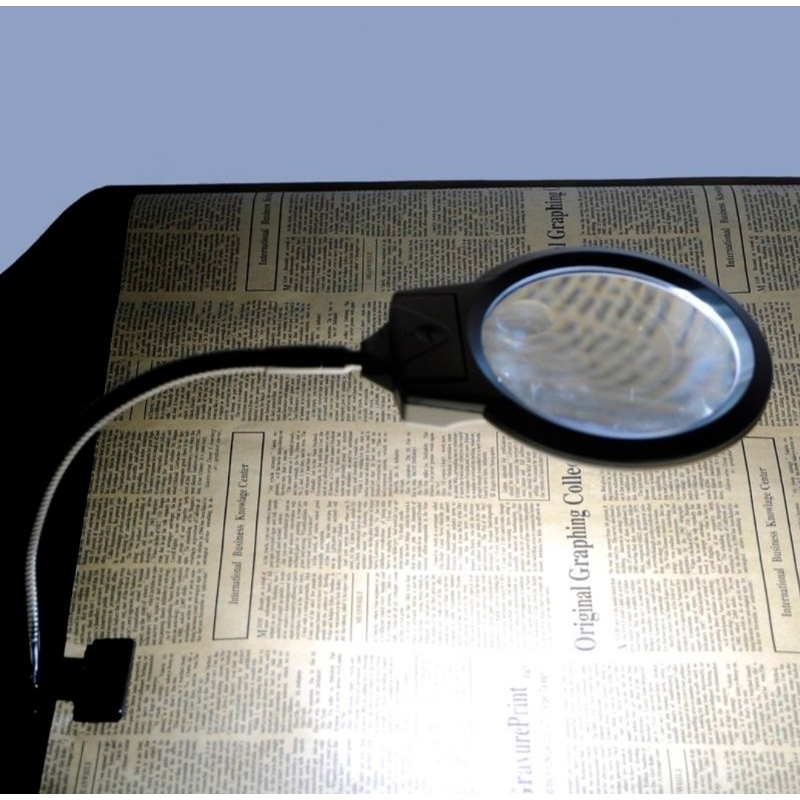 

Lampu Baca Mini LED Kaca Pembesar Portable Natural White - MG15122-2B