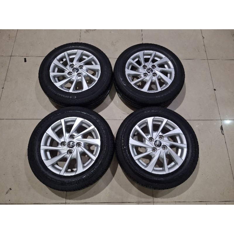 Velg Mobil Bekas Pelek Copotan Std New Agya Ring 14 Lebar 5 Lubang Baut 4 + Ban 175 65 R14